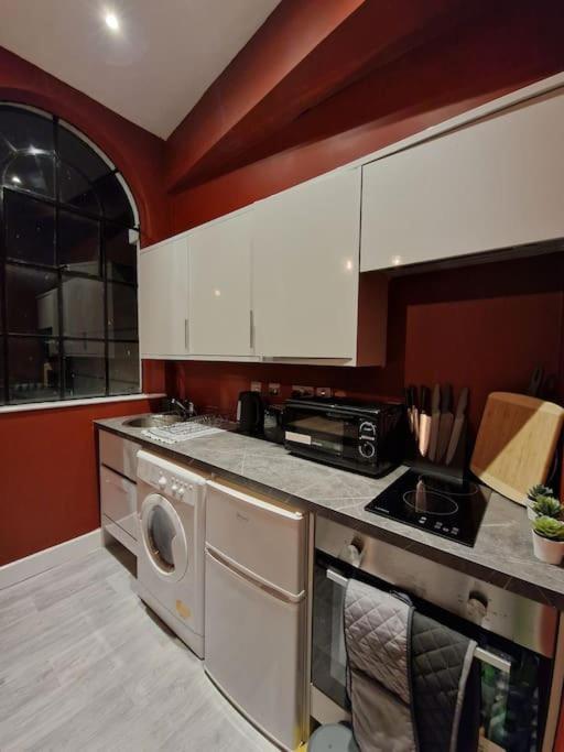 Stylish Jewellery Quarter Apartment Sleeps 4 เบอร์มิงแฮม ภายนอก รูปภาพ