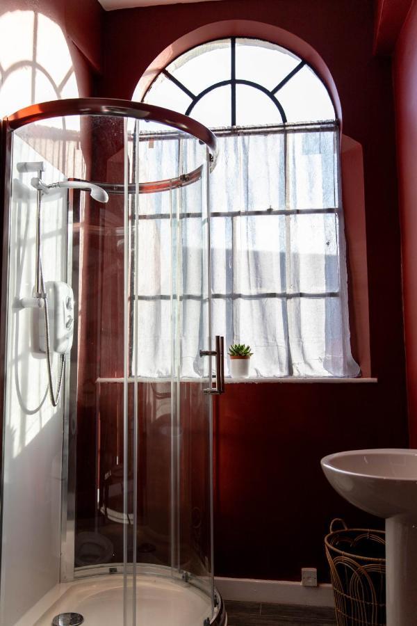 Stylish Jewellery Quarter Apartment Sleeps 4 เบอร์มิงแฮม ภายนอก รูปภาพ